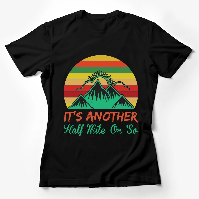 Paysage de montagne avec coucher de soleil Femme T-Shirt