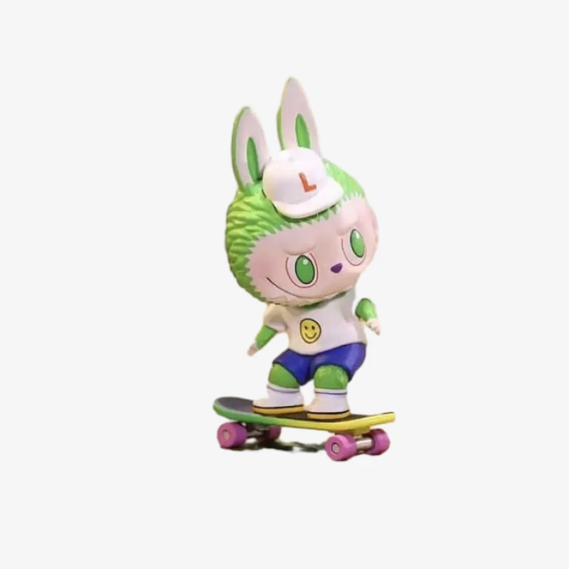 Grüne Häschenfigur auf Skateboard Herren Langarm T-Shirt